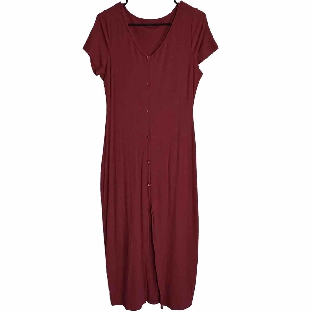 NWT Halara Size Medium Red Ribbed Knit V Neck Button Split Midi Chill Dress